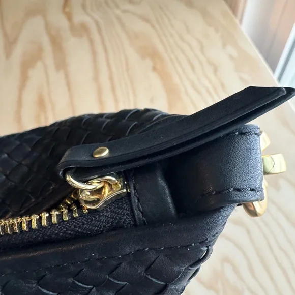 Quince Italian Leather Convertible Crescent Handwoven Shoulder Bag - Picture 6 of 9